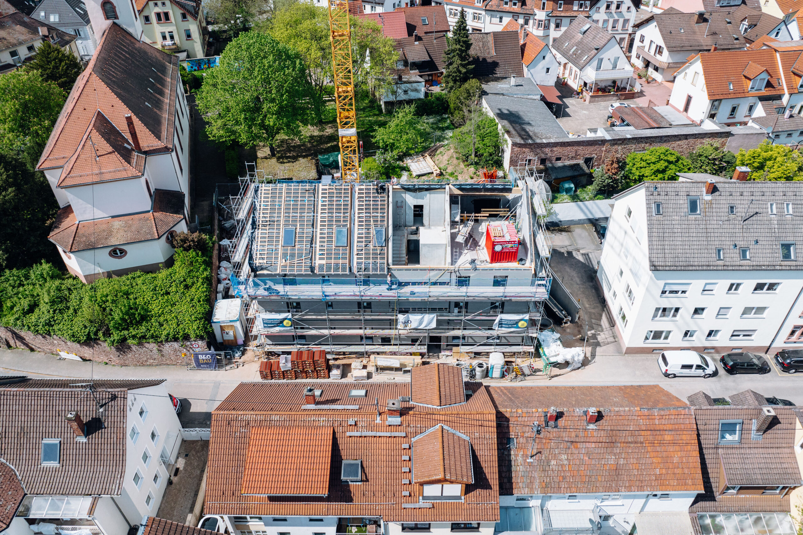 Mehrfamilienhaus in Holzhybrid-Bauweise mit Satteldach in Heidelberg