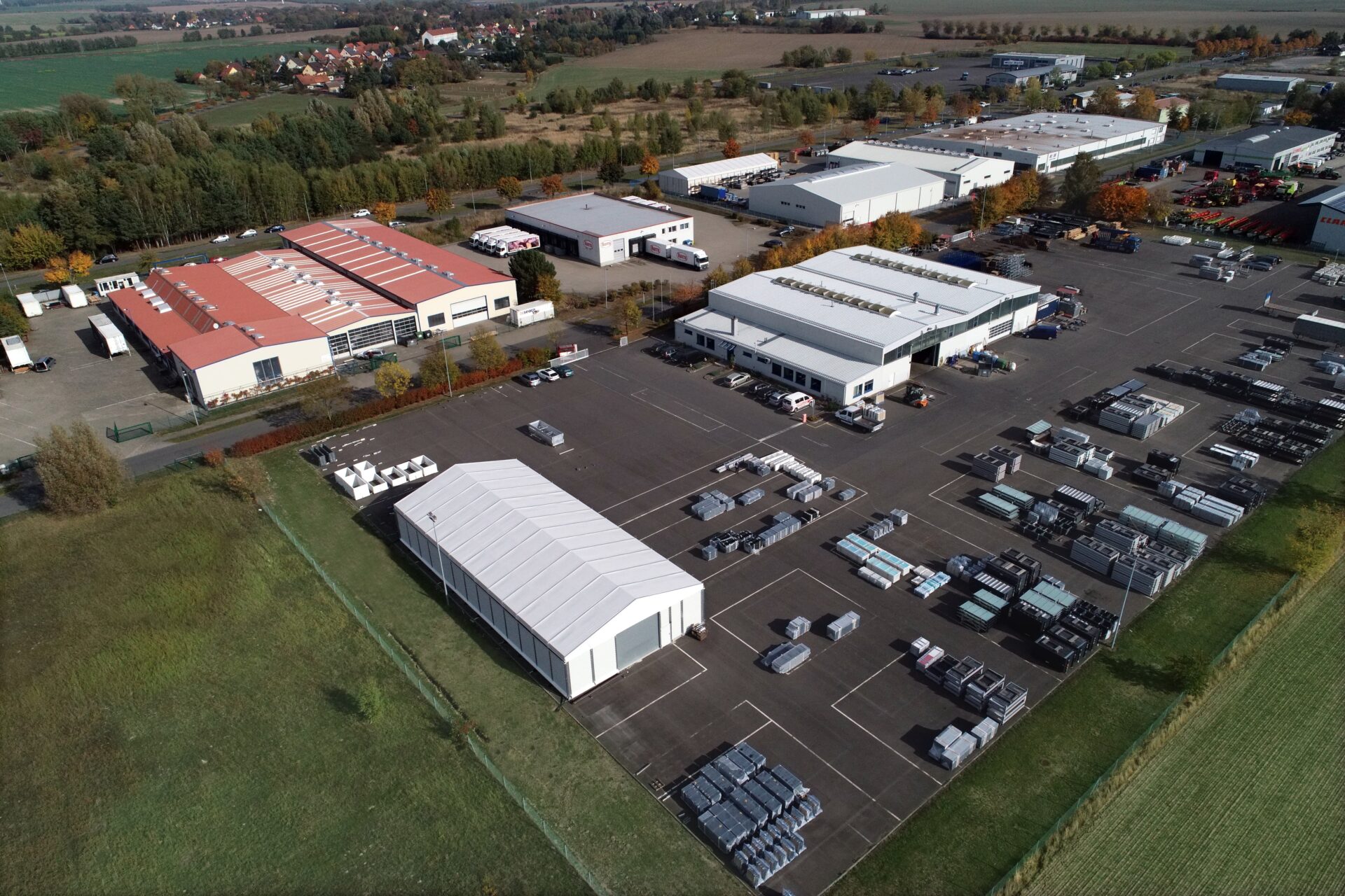 B&O Bau Werke GmbH - Lufaufnahme Werk Balkonbau in Jacobsdorf