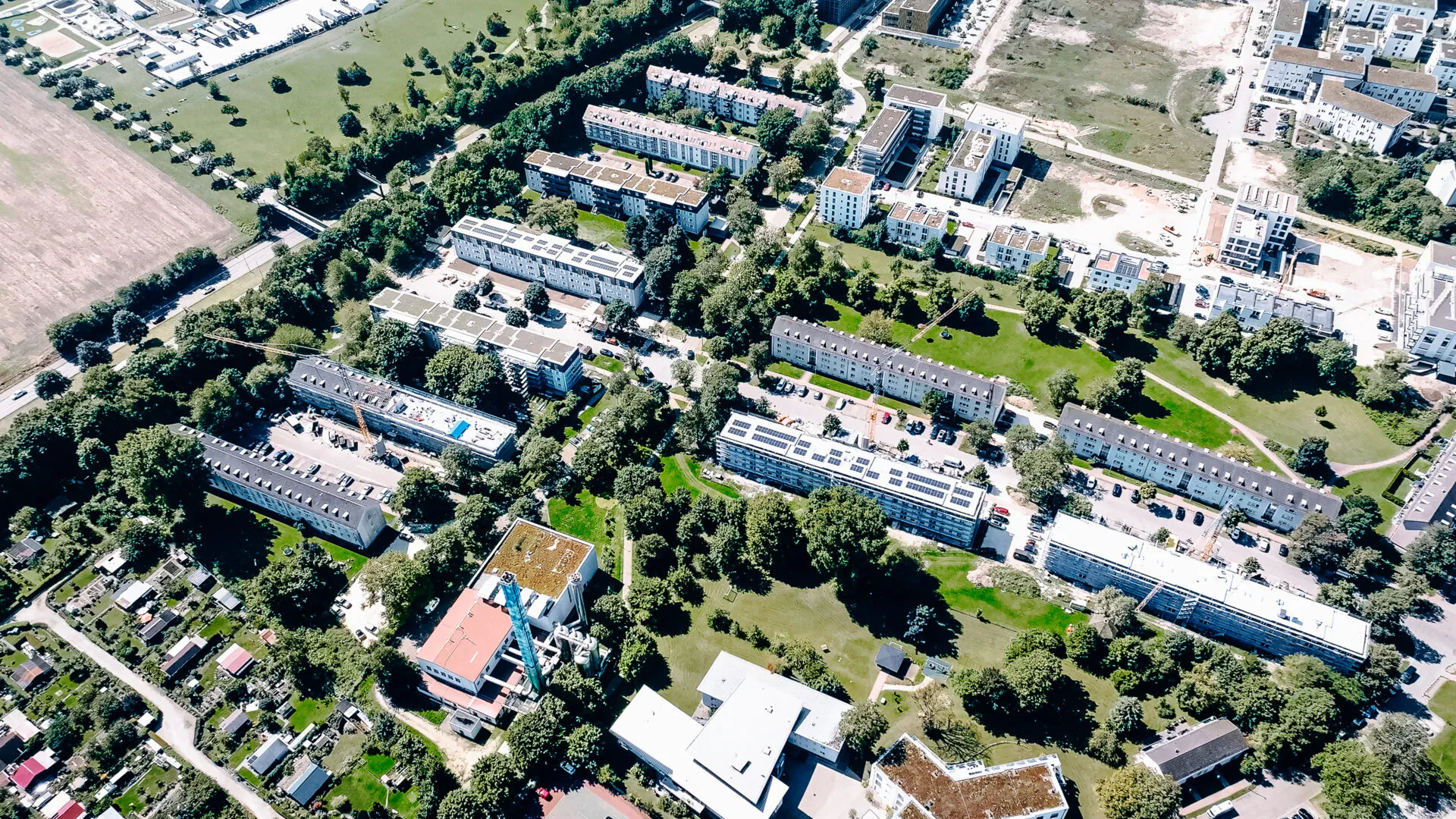 Bradleystraße Neu-Ulm – Dachaufstockung & Sanierung