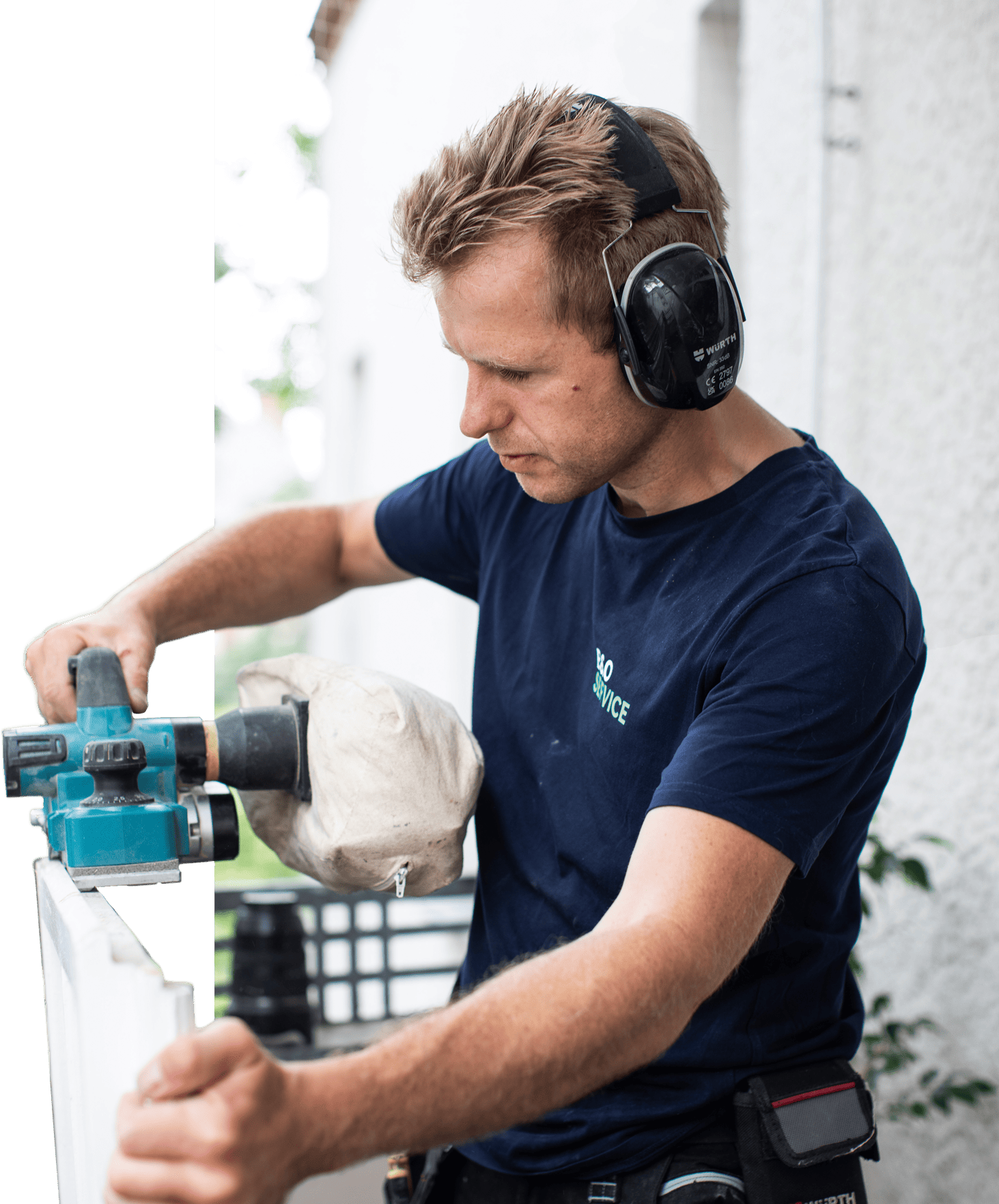 B&O Service Handwerker bei der Arbeit